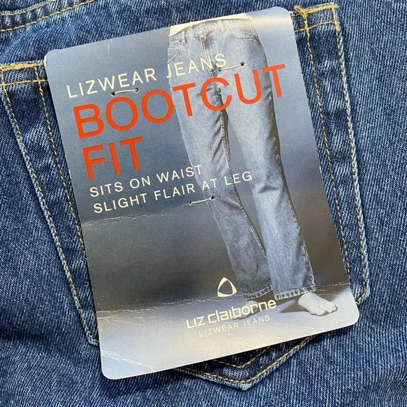 NWT Liz Claiborne Bootcut Fit Jeans in Dark Blue Denim Women’s Size 6 Petite - Picture 9 of 10